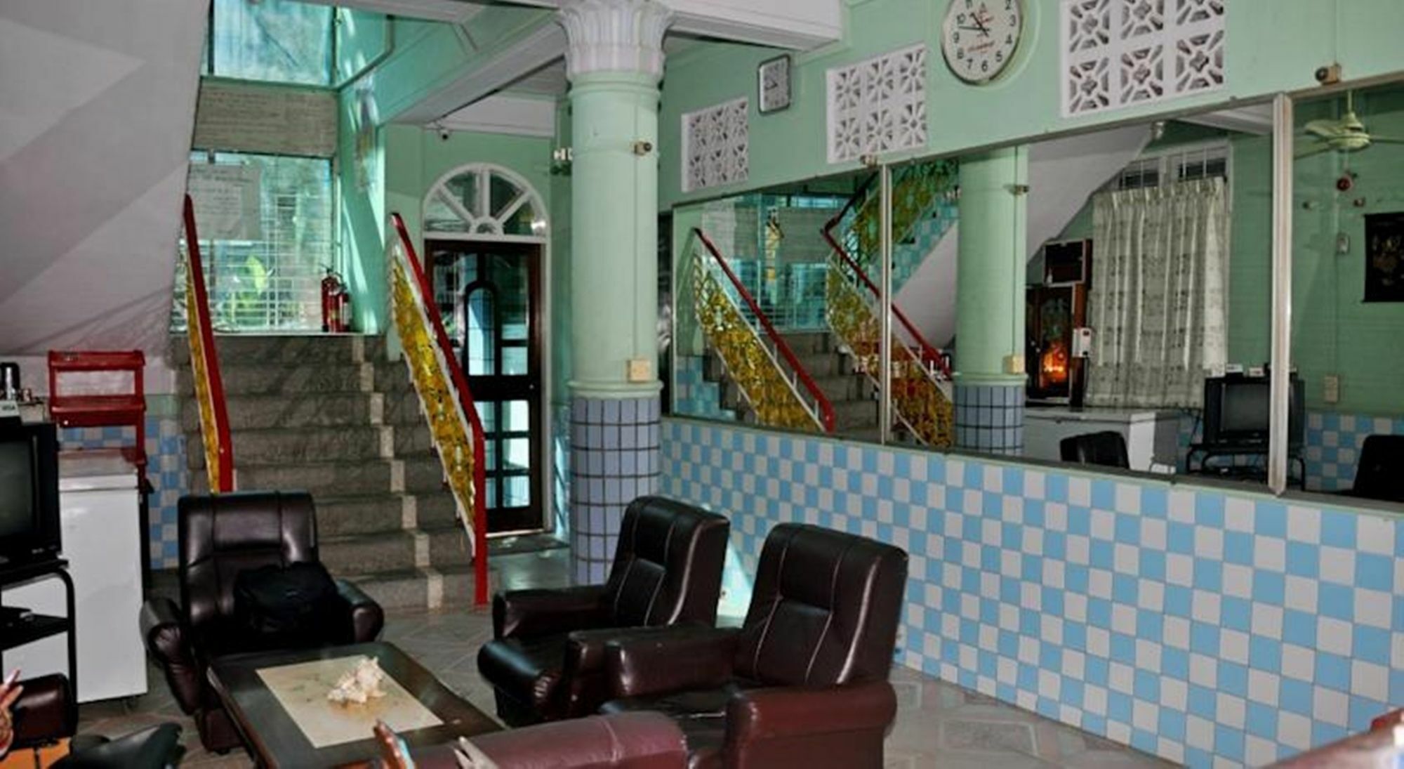 A.D.1Hotel Мандалей Екстериор снимка